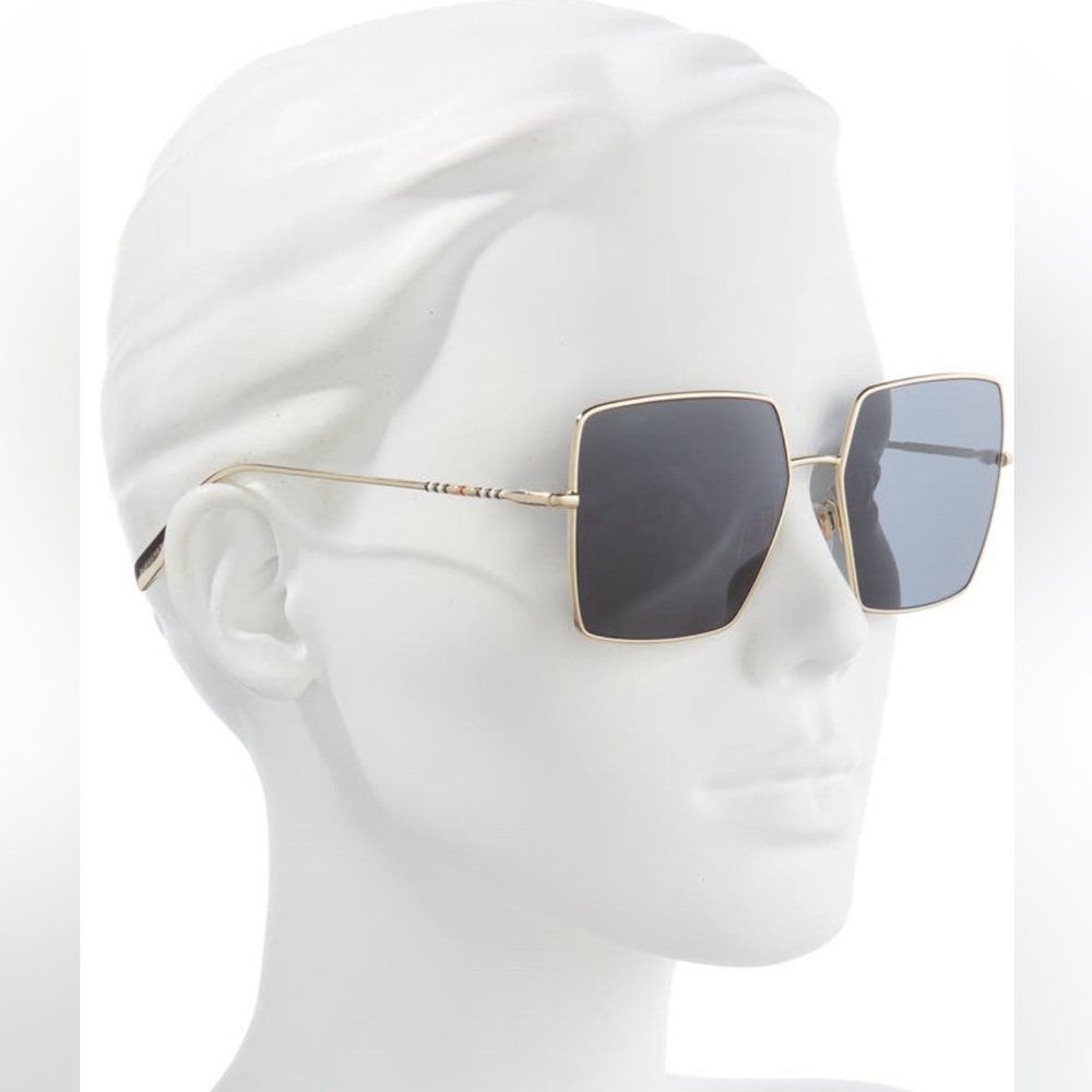 Burberry Daphné 58mm Square Sunglasses